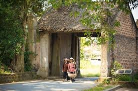 Hanoi Cycling Trip Duong Lam Ancient Village 1 Day
